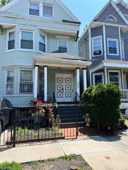 175 3rd St, Newark, NJ 07107