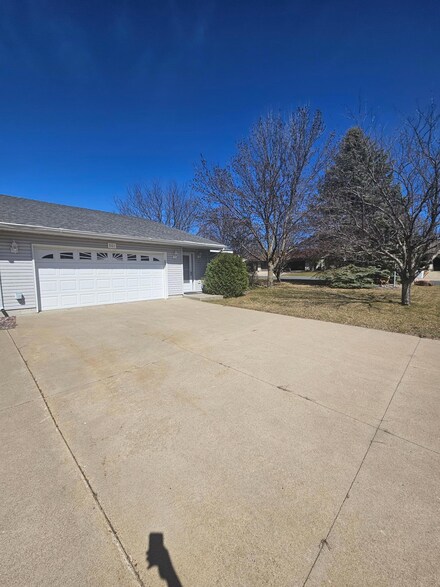501 W Welco Dr, Montgomery, MN 56069