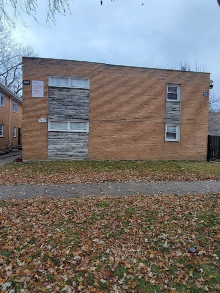 7011 S East End Ave Unit A, Chicago, IL 60649