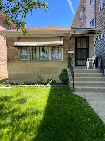 2555 N Laramie Ave, Chicago, IL 60639