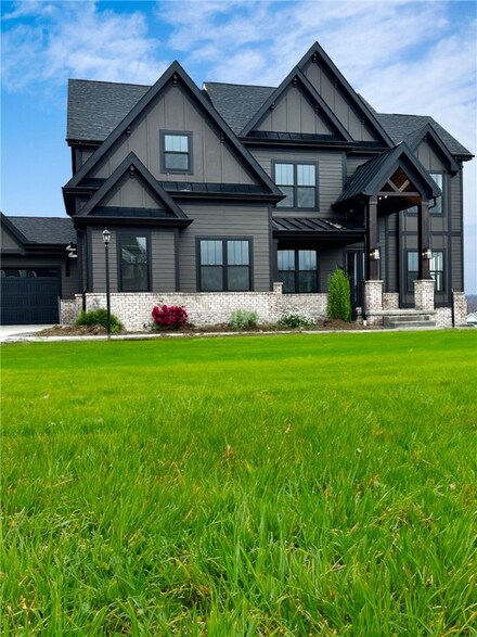 222 Summit Acres Dr, Mars, PA 16046