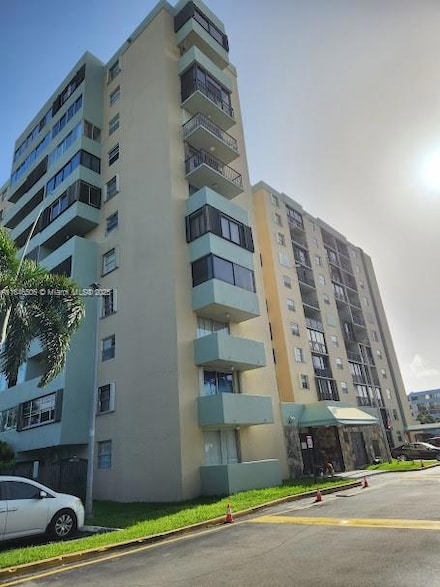 5055 NW 7th St Unit 1003, Miami, FL 33126