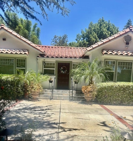 13621 Erwin St, Van Nuys, CA 91401