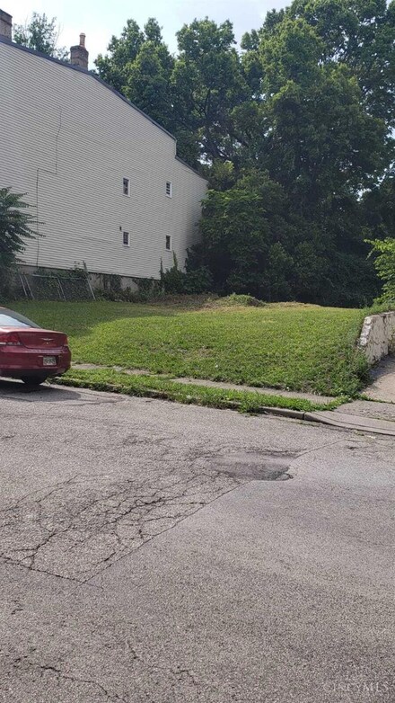 1117 Carson Ave, Cincinnati, OH 45205