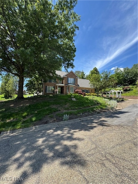 106 Toni Ln, Saint Clairsville, OH 43950