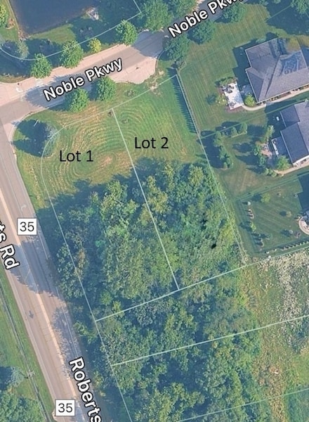 1102 Noble Pkwy, Port Barrington, IL 60010