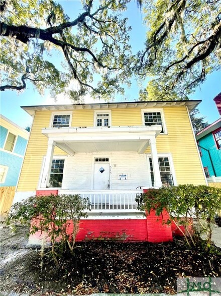 515 E 37th St, Savannah, GA 31401