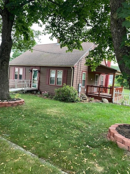 105 Newbury Ave, Woonsocket, RI 02895