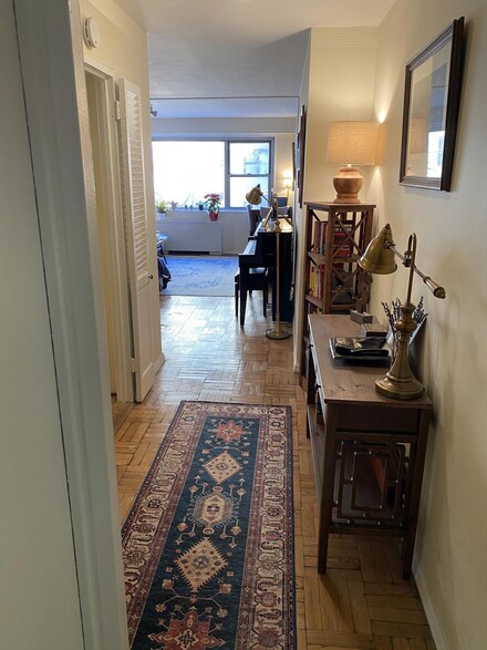 330 E 49th St Unit 6G, New York, NY 10017