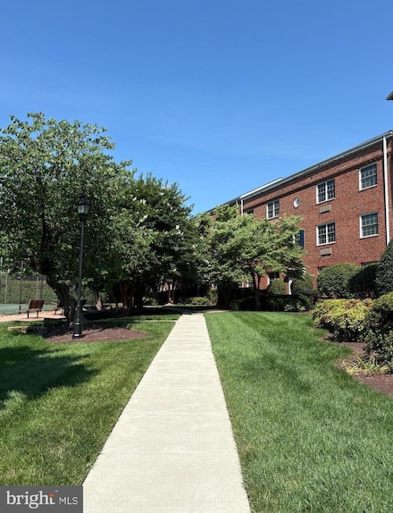 1630 W Abingdon Dr Unit 301, Alexandria, VA 22314