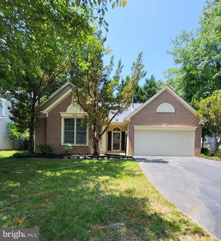 46451 Hampshire Station Dr, Sterling, VA 20165