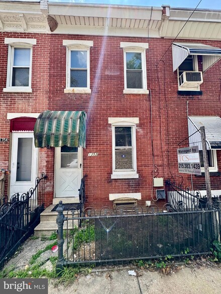 1352 Gillingham St, Philadelphia, PA 19124