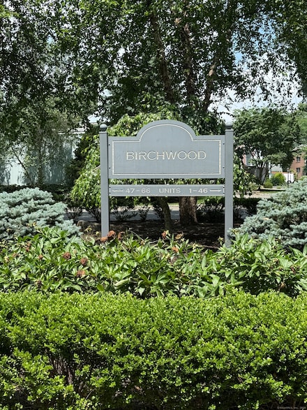 13 Hills Ln, Westport, CT 06880