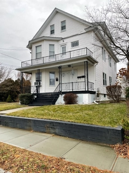 781 Academy Ave, Providence, RI 02908