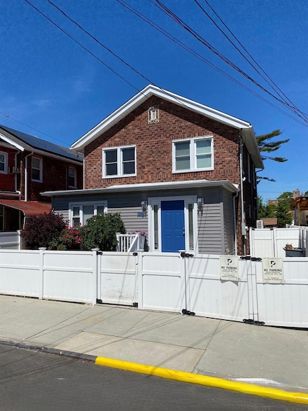 1292 Augustina Ave, Far Rockaway, NY 11691