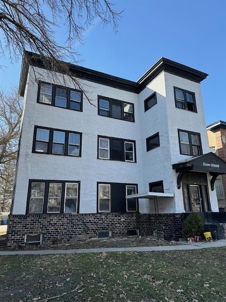 672 19th St, Des Moines, IA 50314