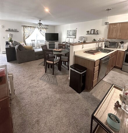 106 Park St Unit 16, Bennington, VT 05201