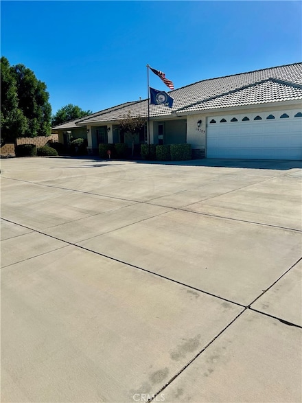 19783 Lara Ln, Apple Valley, CA 92308