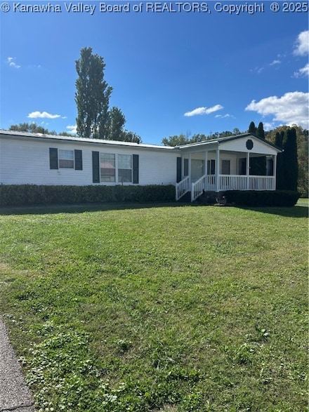 926 Midland Trail, Hurricane, WV 25526