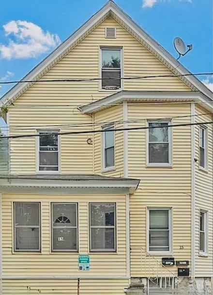 15 Clare St Unit 2, Lowell, MA 01854
