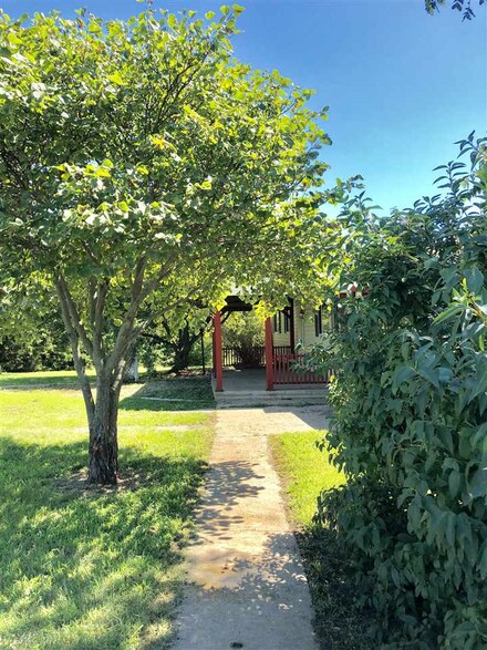 1011 Old Highway 4, Council Grove, KS 66846