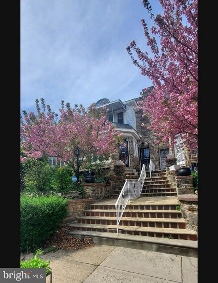 423 E Vernon Rd, Philadelphia, PA 19119