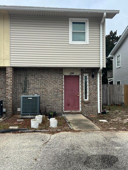 134 Scottwood Dr SE, Fort Walton Beach, FL 32548