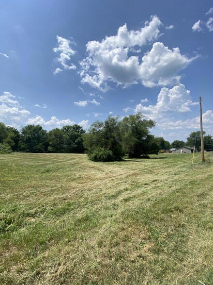 Lot 3 Block 3 Russell Subdivision, Bolivar, MO 65613