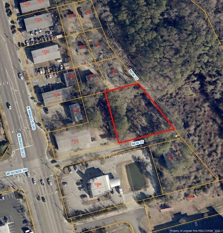 137 New St, Spring Lake, NC 28390