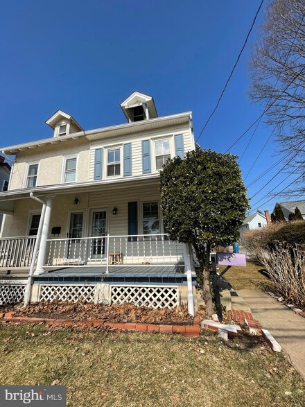 737 First Ave, Berwyn, PA 19312