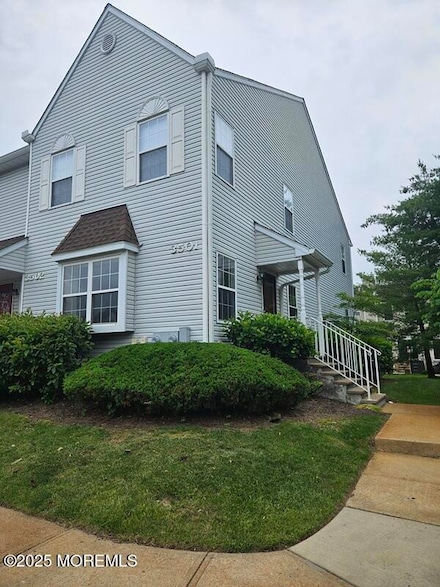 3501 Scarecrow Ct, Freehold, NJ 07728
