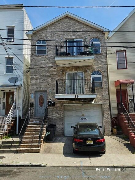 88 Brown Place, Jersey City, NJ 07305