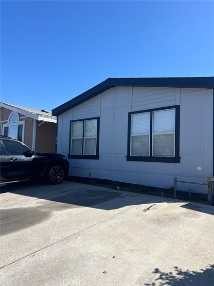 624 W Romneya Dr, Anaheim, CA 92801