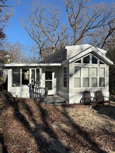 202 Hillside Rd, Edgerton, WI 53534
