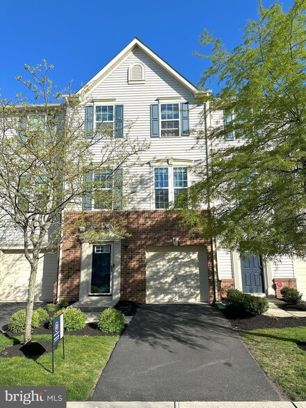 1913 Lukas Ct, Cinnaminson, NJ 08077