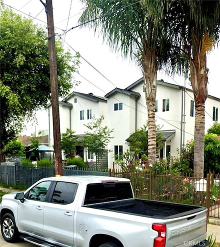 8725 Elm St, Los Angeles, CA 90002