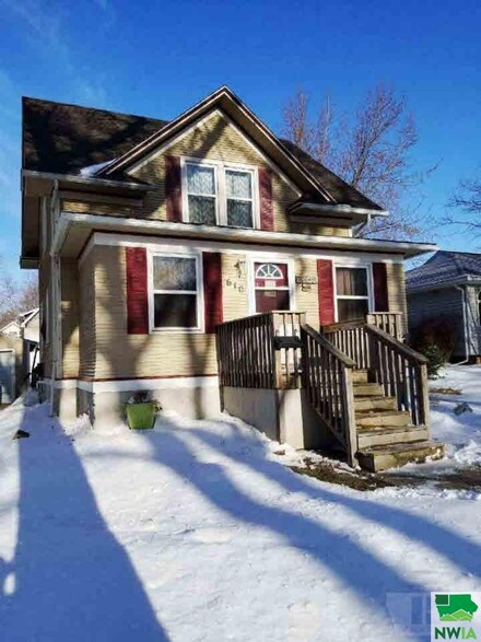 610 S Main St, Alta, IA 51002