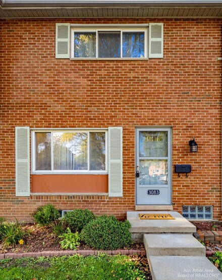 3083 Wolverine Dr, Ann Arbor, MI 48108