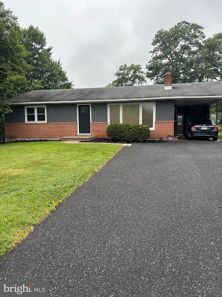 465 Pleasantview Rd, New Cumberland, PA 17070