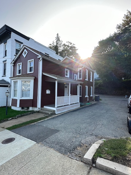 122 Broadway, Norwich, CT 06360