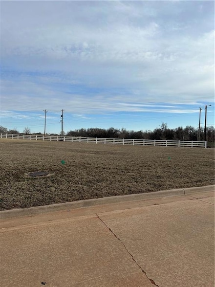 100 Gambel Ln, Elk City, OK 73644