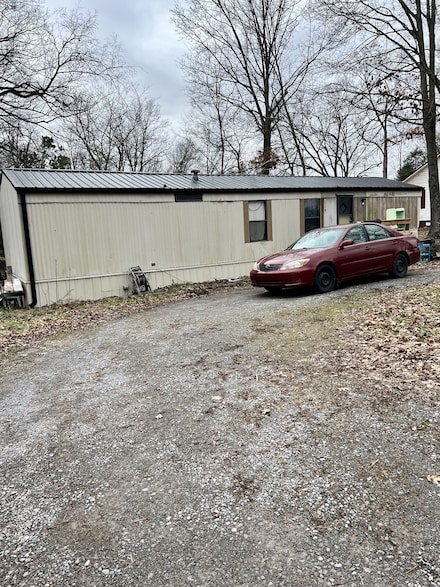 311 Webb Rd W, Bell Buckle, TN 37020