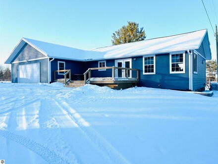Big Rapids MI Real Estate &amp; Homes for Sale - Homes.com