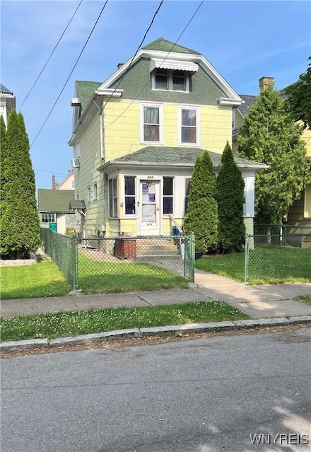 634 30th St, Niagara Falls, NY 14301