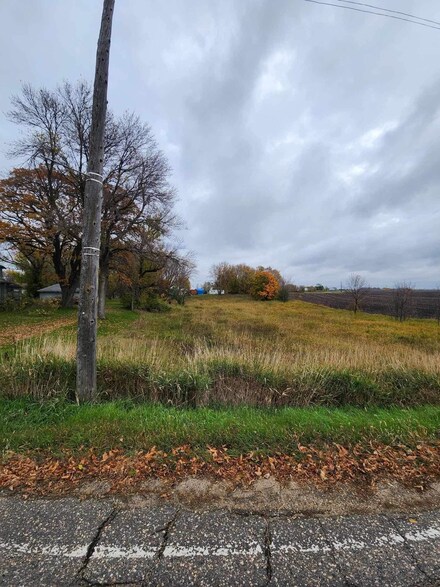 40 Oak St, West Union, MN 56389