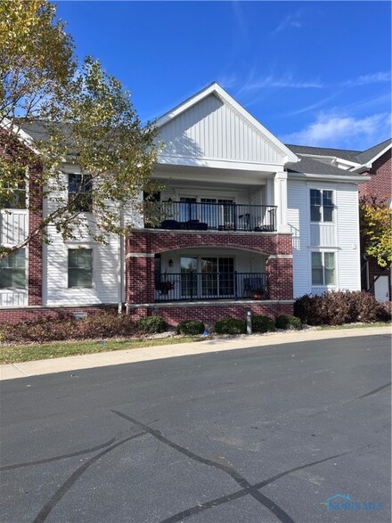 3040 Byrnwyck W Unit 206, Maumee, OH 43537