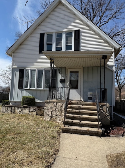 509 S May St, Joliet, IL 60436