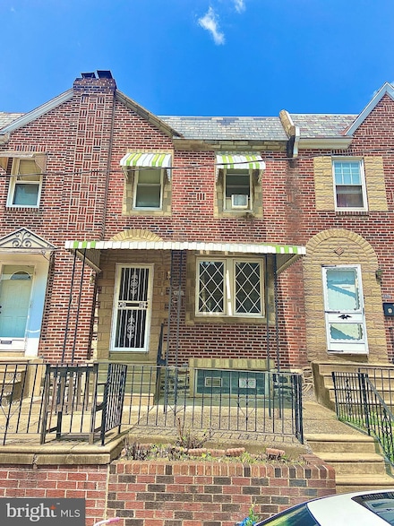 5926 Lawndale St, Philadelphia, PA 19120