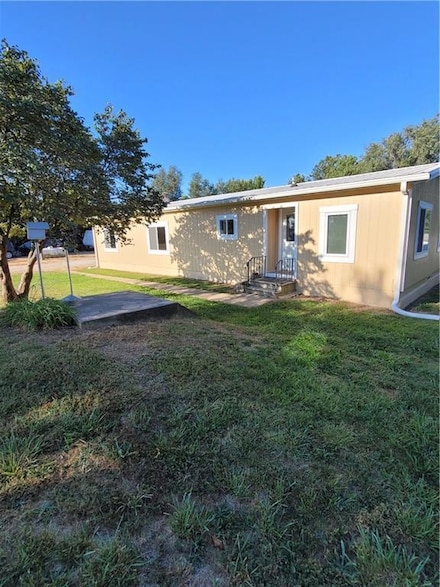 3162 Georgia Rd, Ottawa, KS 66067