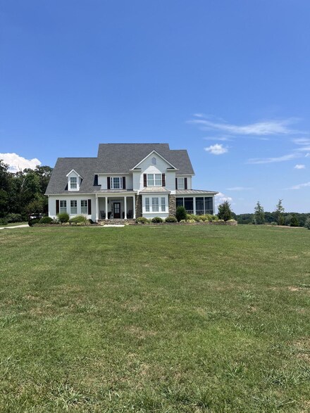 1876 Glass Mill Rd, Chickamauga, GA 30707